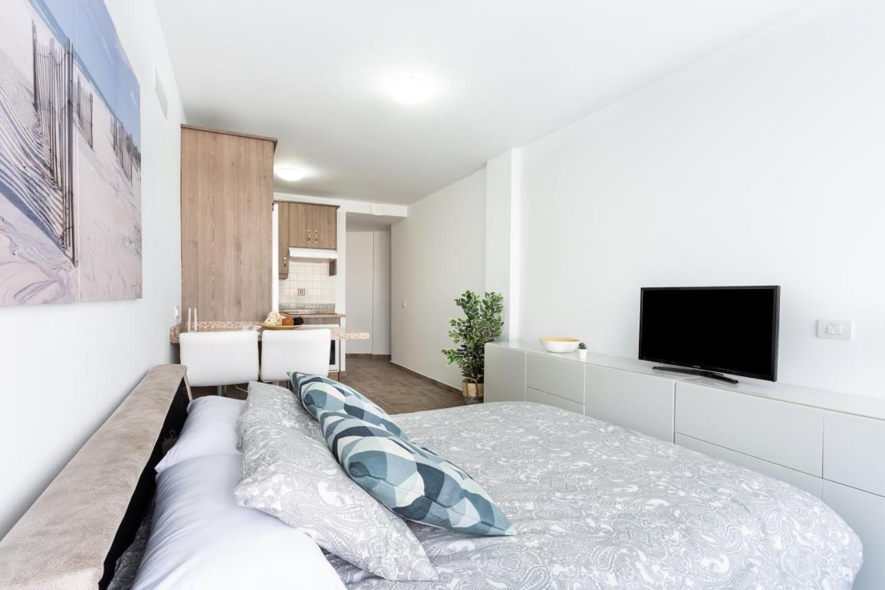 Home2Book Bajamar Natural Pool & Beach エクステリア 写真